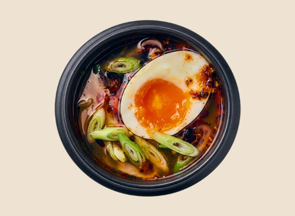 spicy ramen noodles & broth pot (chilli)